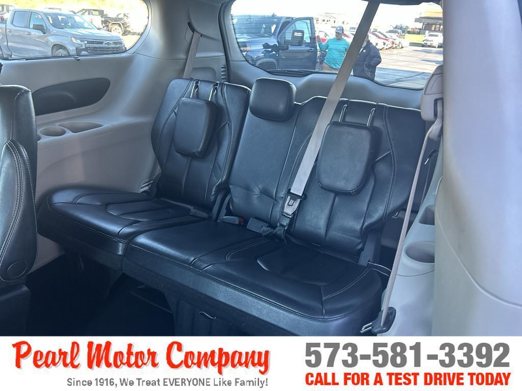 used 2022 Chrysler Pacifica car