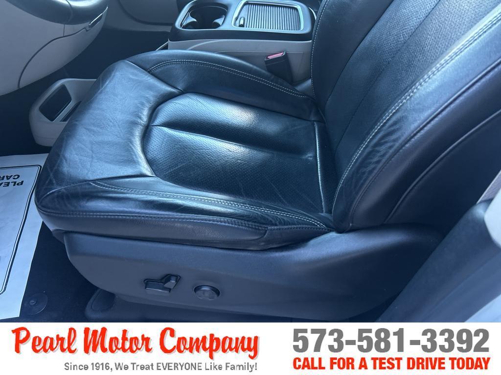 used 2022 Chrysler Pacifica car