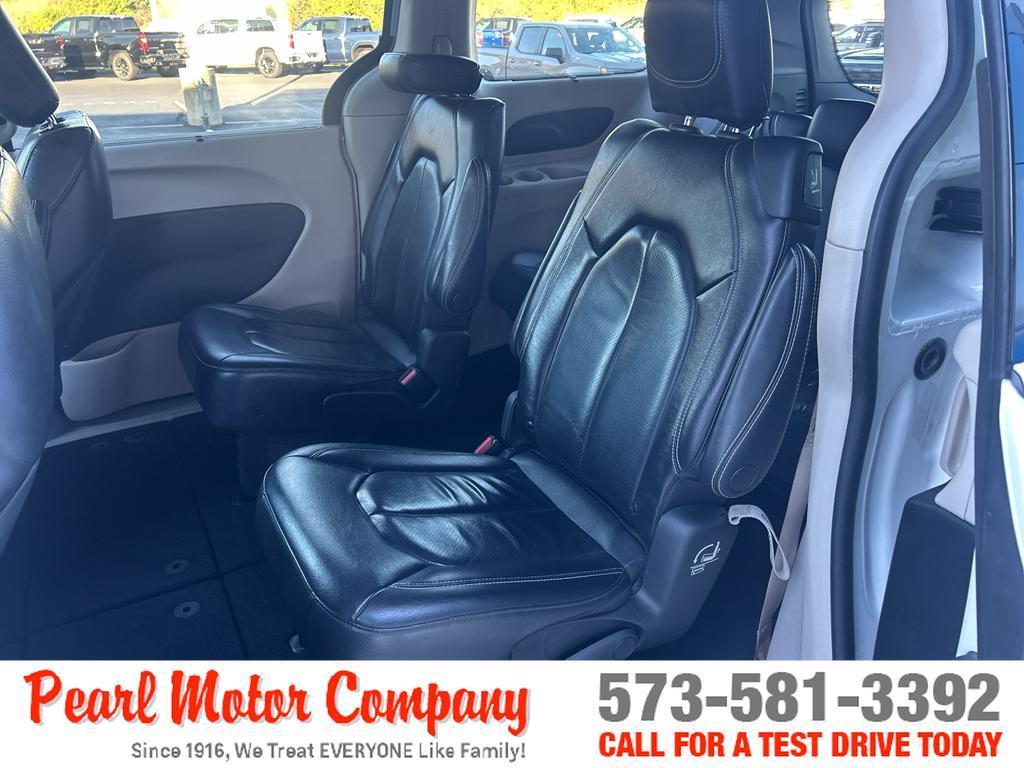 used 2022 Chrysler Pacifica car