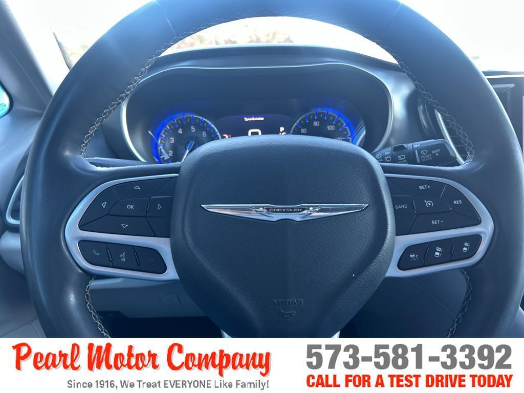 used 2022 Chrysler Pacifica car