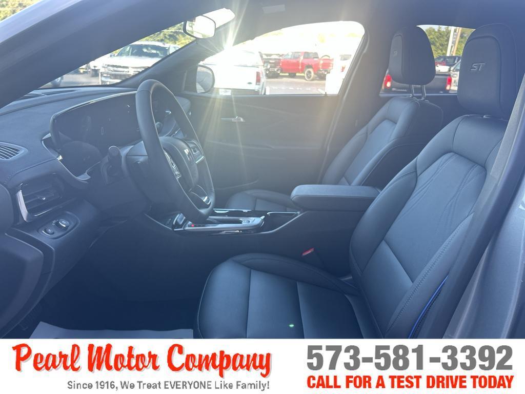 new 2026 Buick Envista car, priced at $28,130