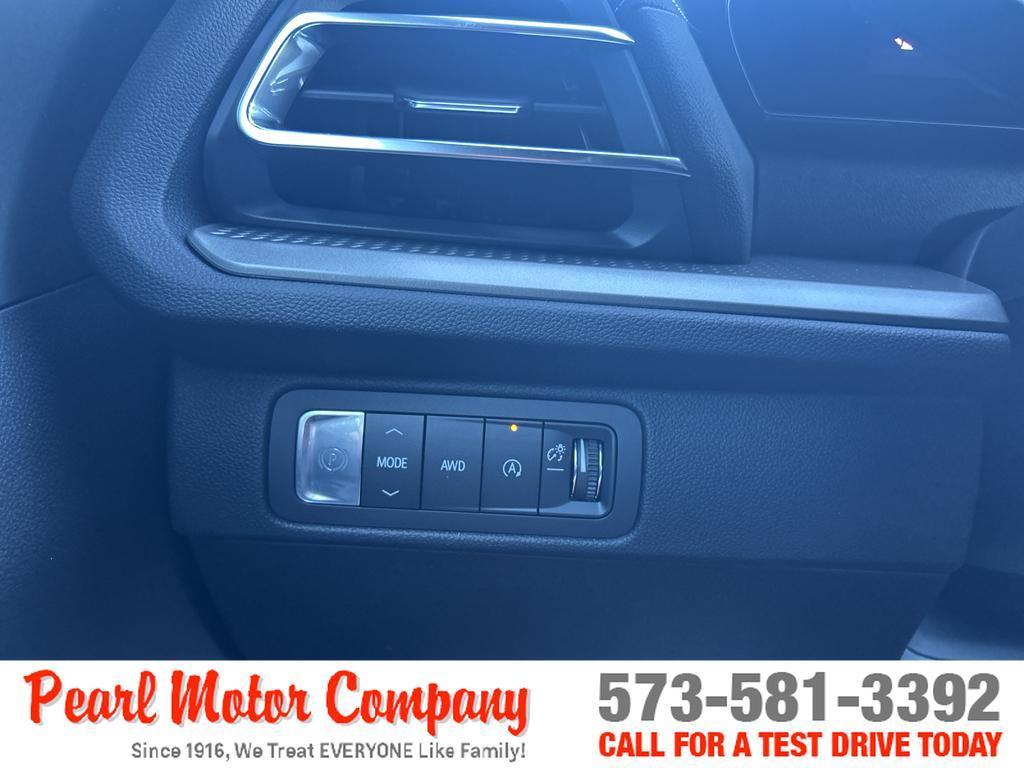 new 2026 Chevrolet Traverse car, priced at $46,420