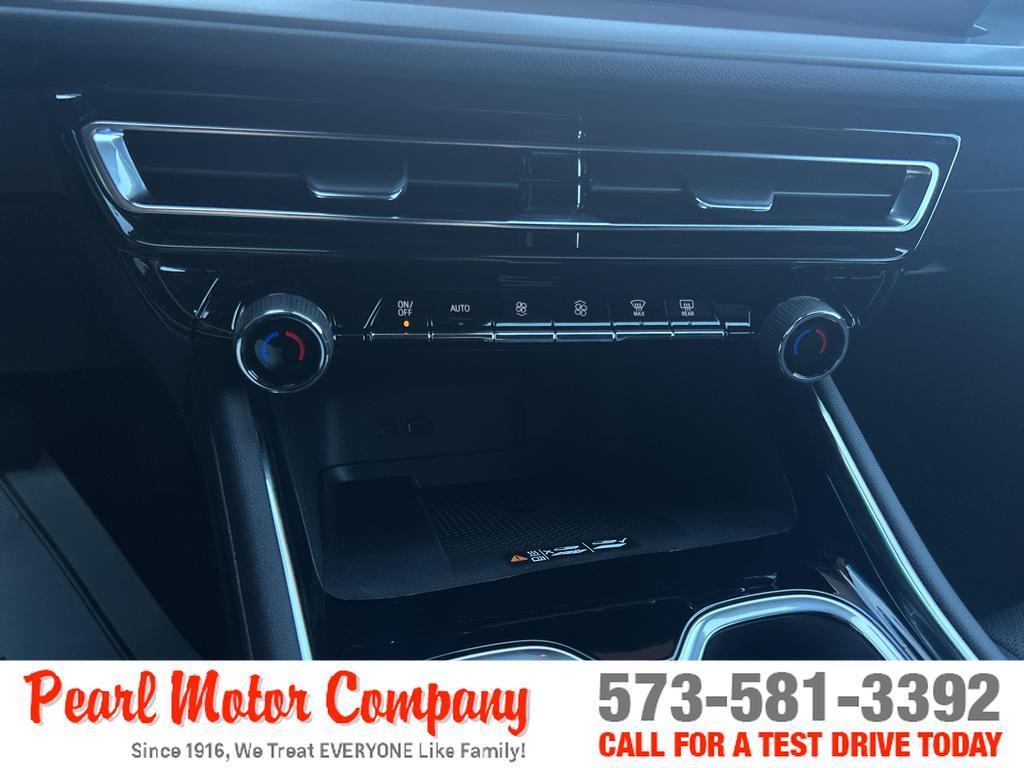 new 2026 Chevrolet Traverse car, priced at $46,420