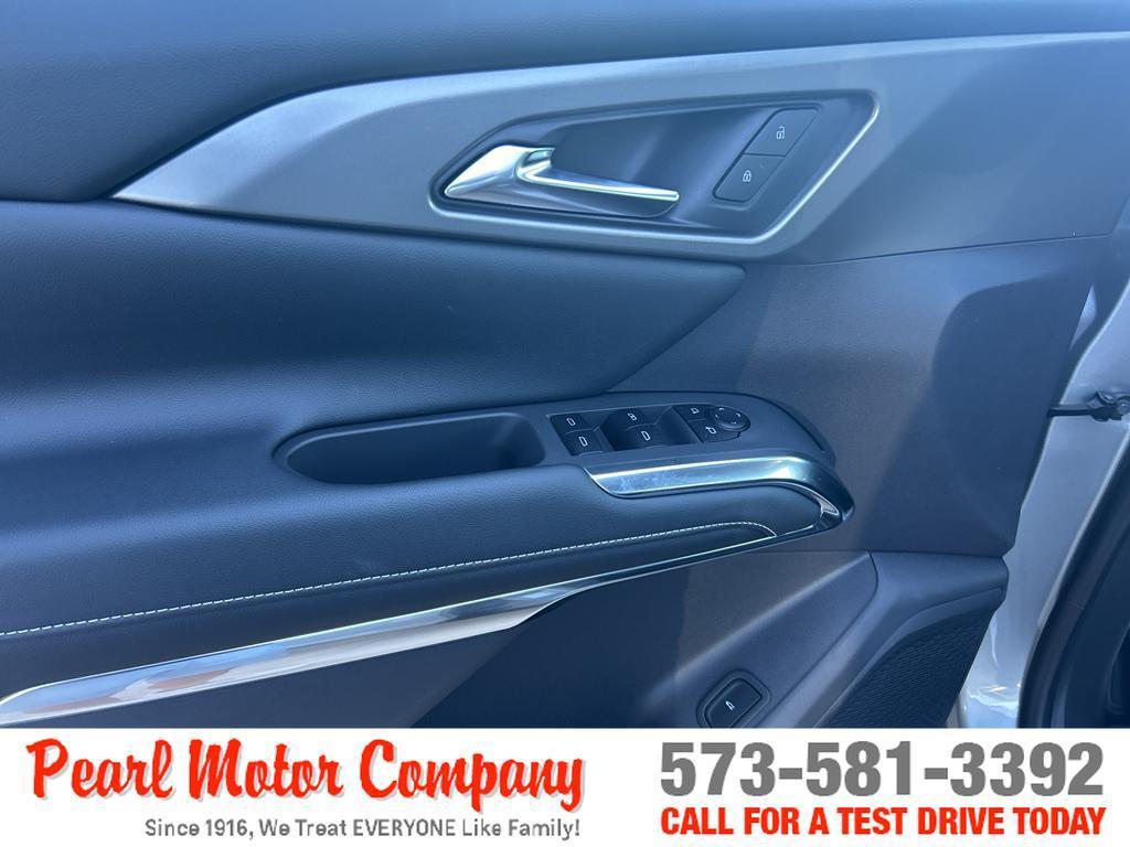 new 2026 Chevrolet Traverse car, priced at $46,420