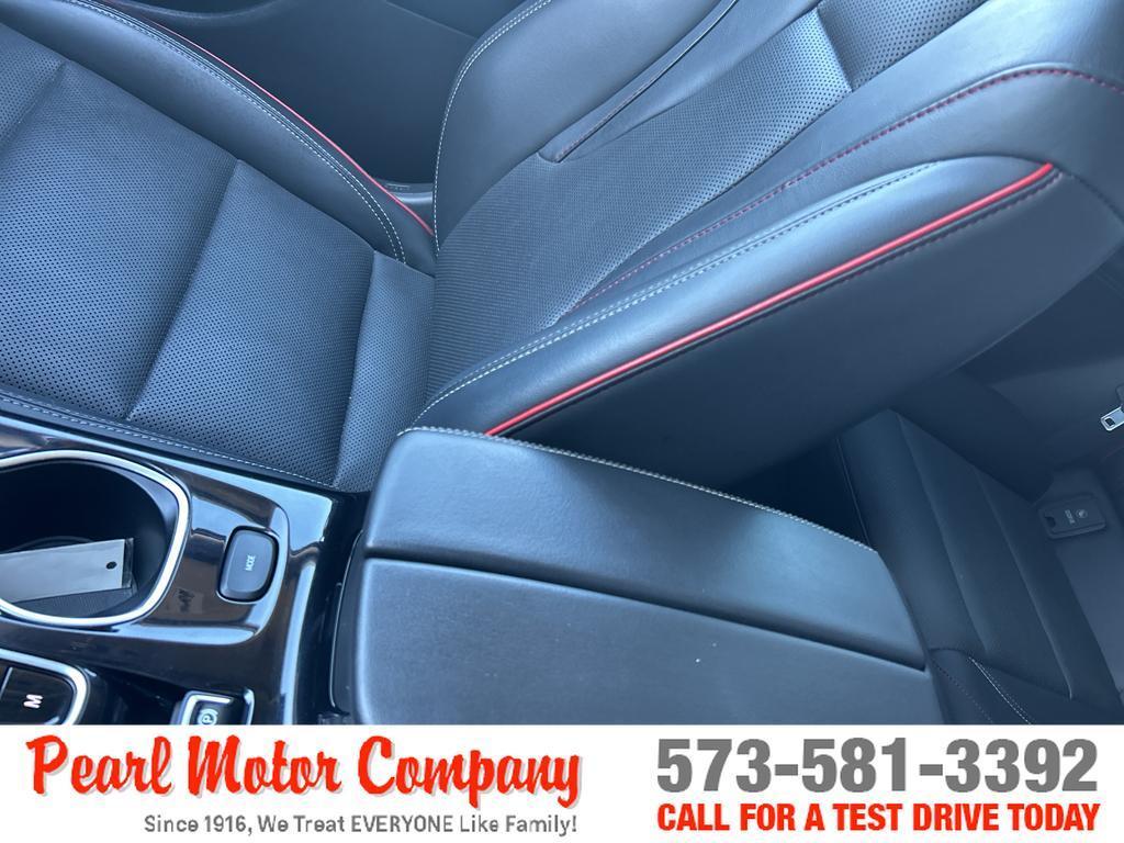 used 2022 Buick Envision car, priced at $27,500