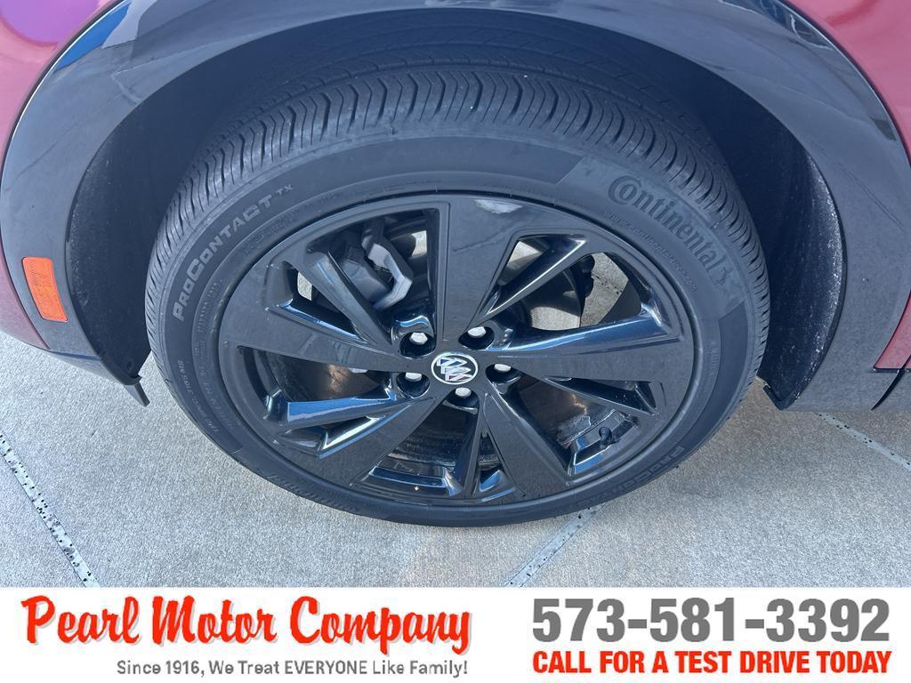 used 2022 Buick Envision car, priced at $27,500