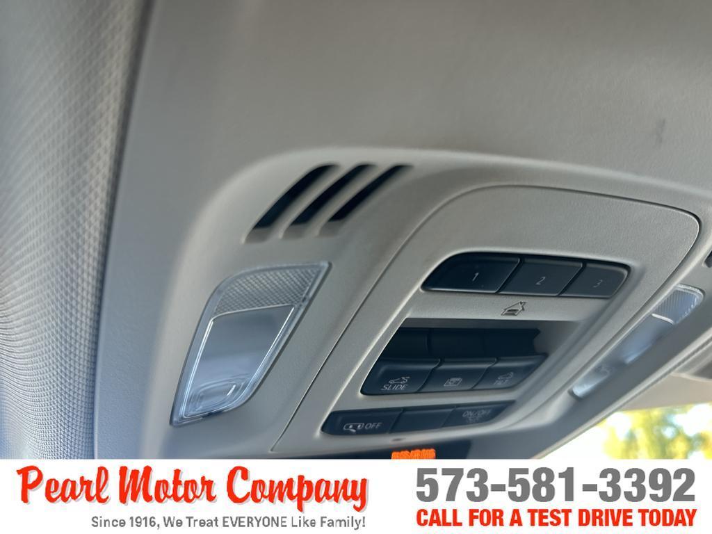 used 2022 Buick Envision car, priced at $27,500