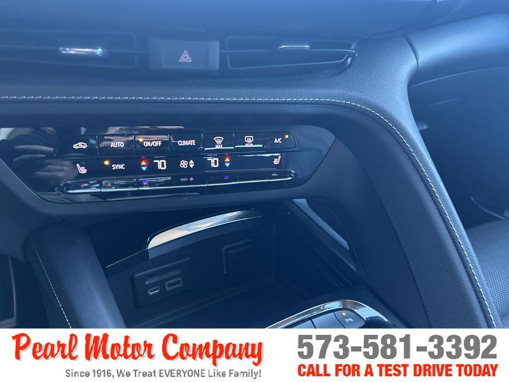 used 2022 Buick Envision car, priced at $27,500