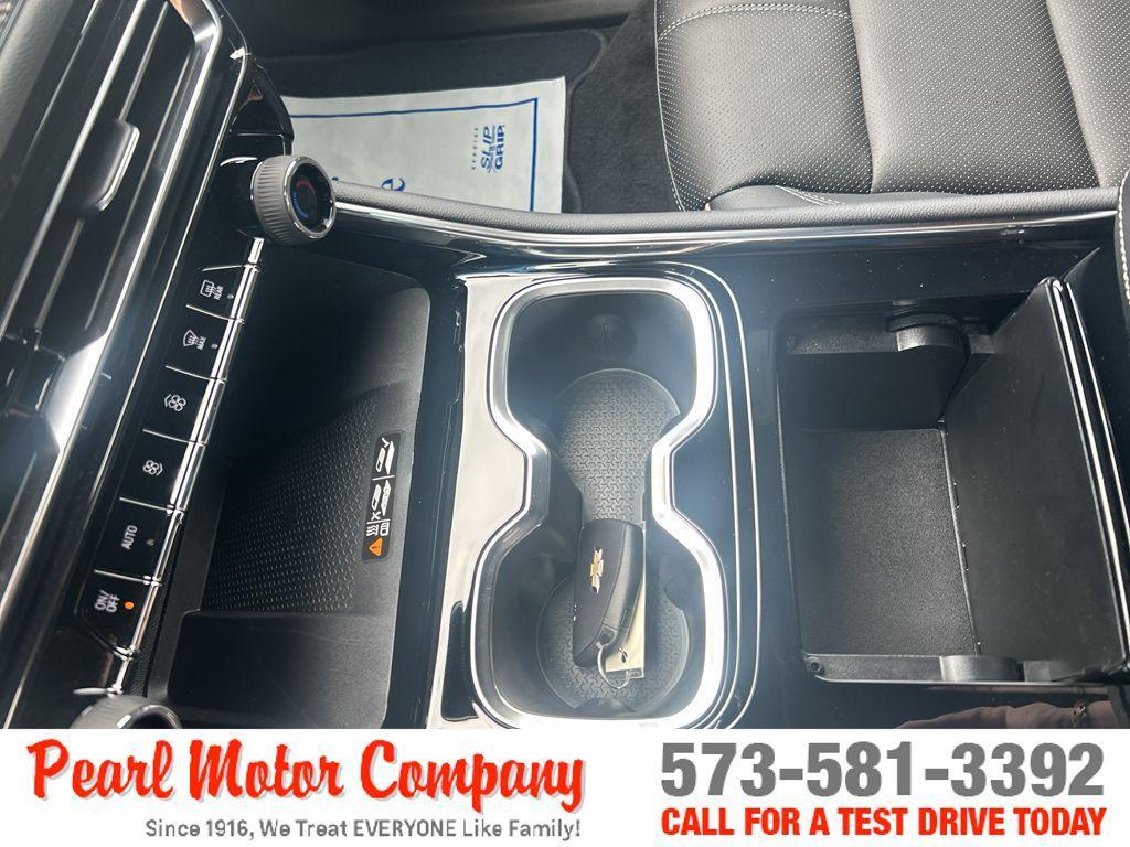 new 2025 Chevrolet Traverse car, priced at $59,045