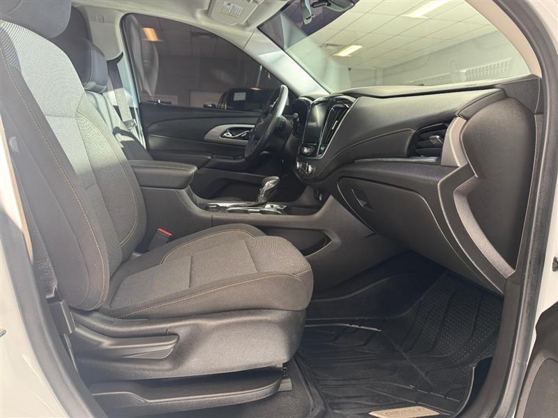 used 2021 Chevrolet Traverse car, priced at $19,495