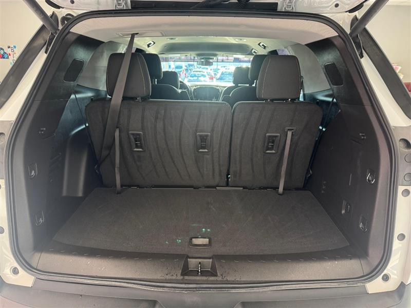 used 2021 Chevrolet Traverse car, priced at $19,495