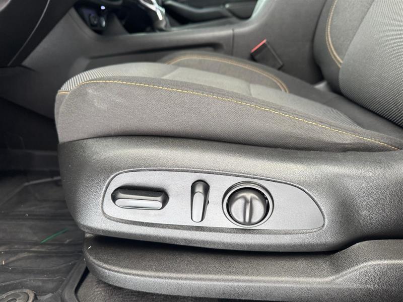 used 2021 Chevrolet Traverse car, priced at $19,495