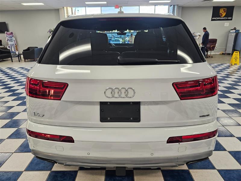 used 2018 Audi Q7 car, priced at $19,995