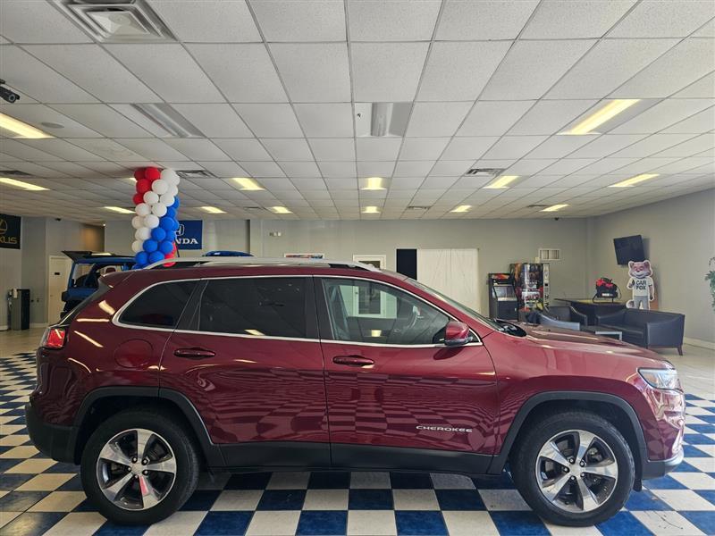 used 2019 Jeep Cherokee car, priced at $16,995