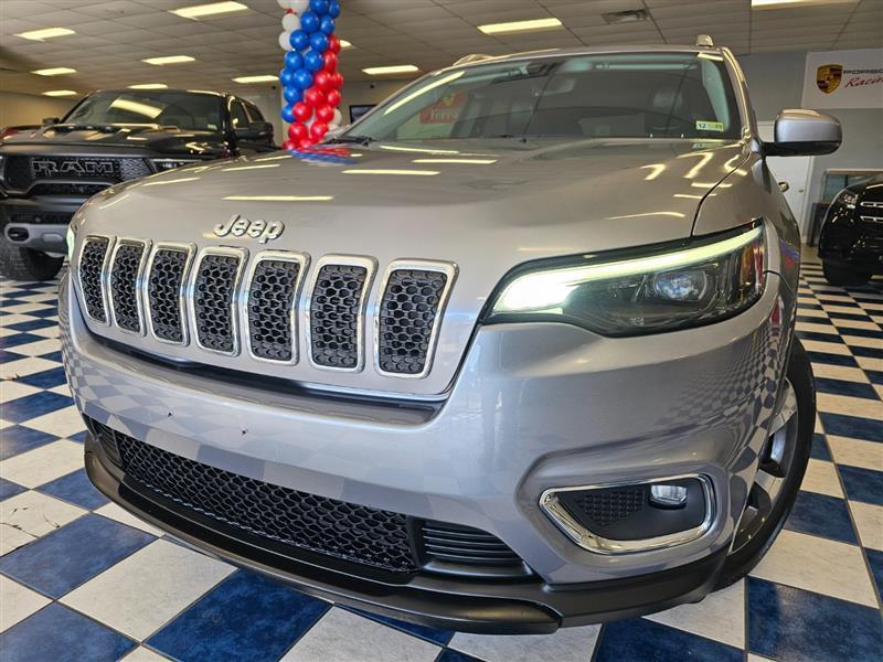 used 2020 Jeep Cherokee car, priced at $15,495