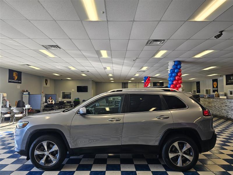 used 2020 Jeep Cherokee car, priced at $15,495