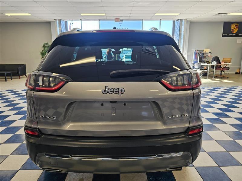 used 2020 Jeep Cherokee car, priced at $15,495