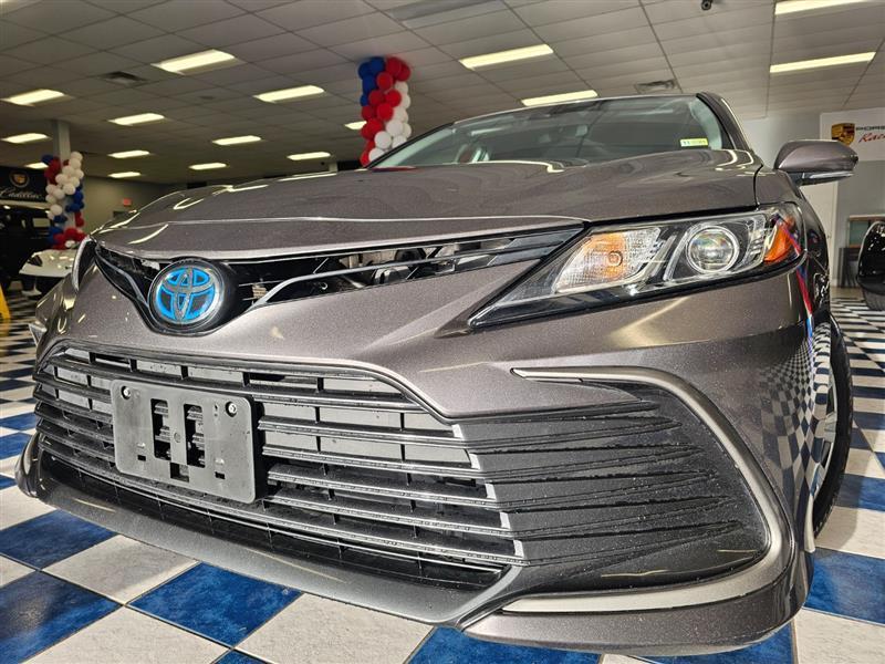 used 2022 Toyota Camry Hybrid car, priced at $23,995