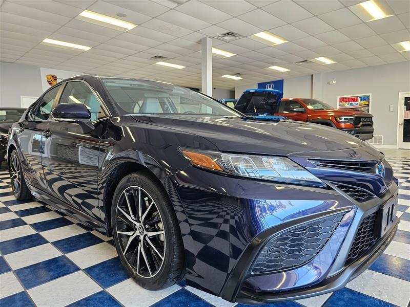 used 2022 Toyota Camry Hybrid car, priced at $26,995