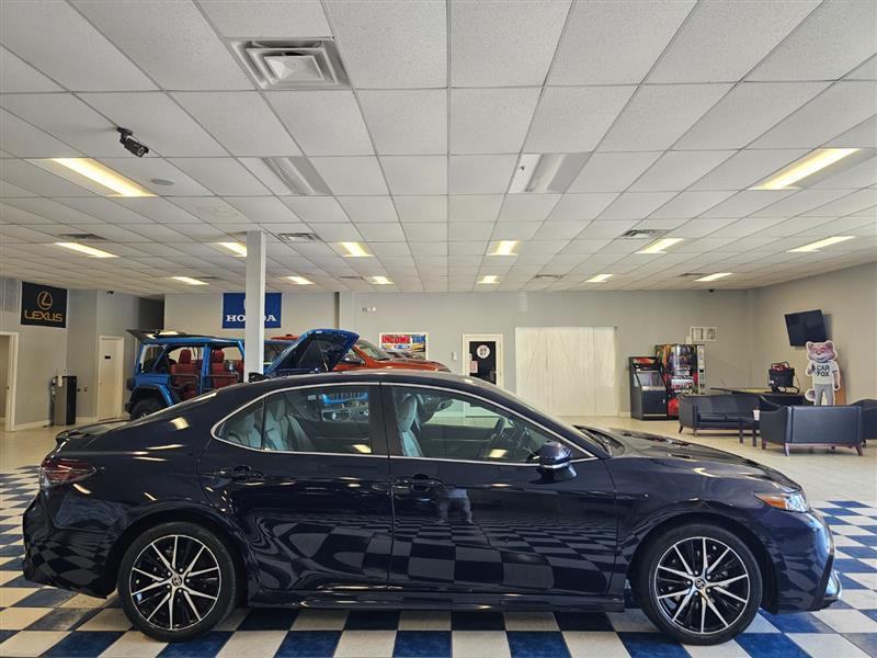 used 2022 Toyota Camry Hybrid car, priced at $26,995