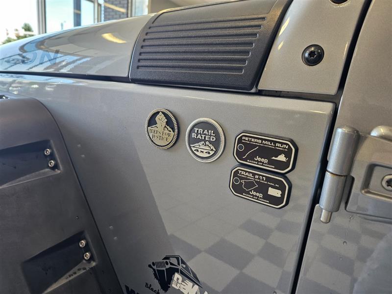 used 2015 Jeep Wrangler Unlimited car, priced at $18,995