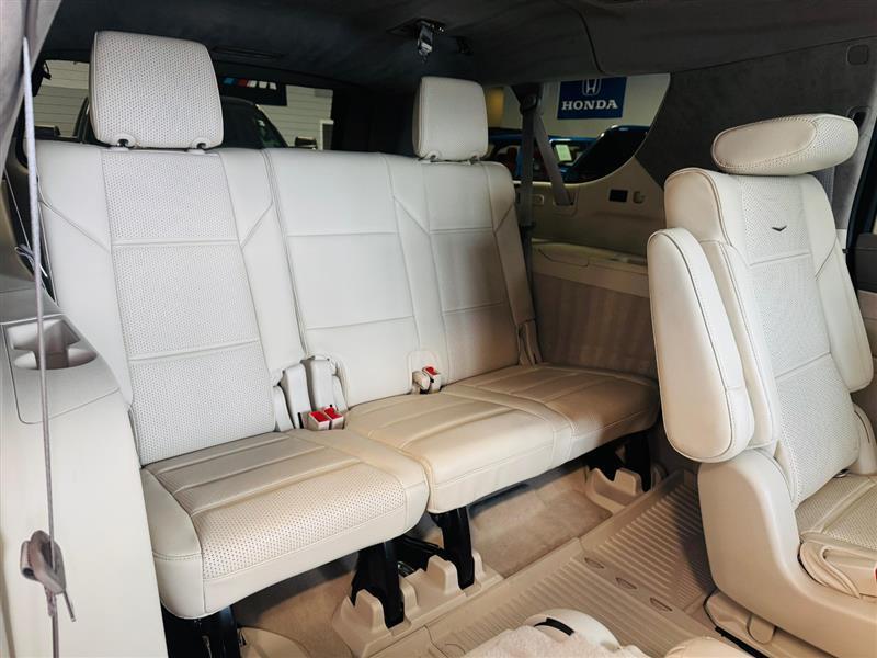 used 2022 Cadillac Escalade ESV car, priced at $66,795
