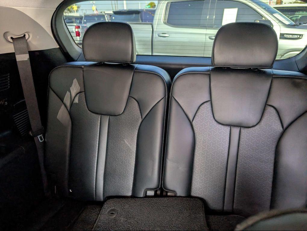 used 2022 Kia Sorento Hybrid car, priced at $23,488