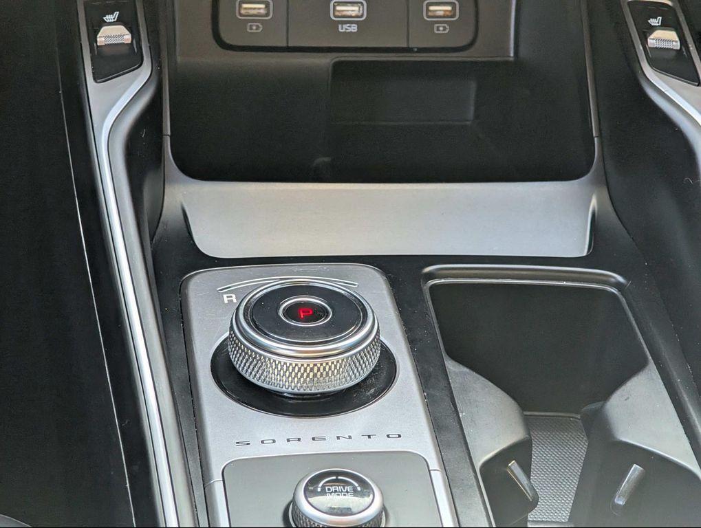 used 2022 Kia Sorento Hybrid car, priced at $23,488