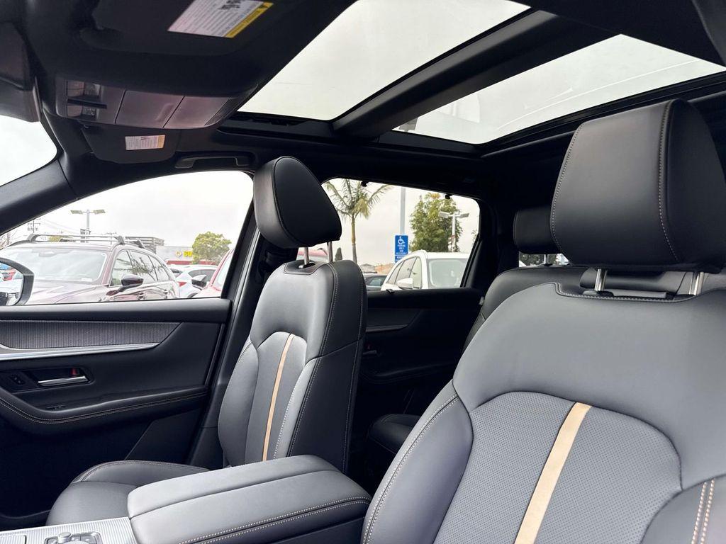 new 2025 Mazda CX-70 PHEV car, priced at $58,226