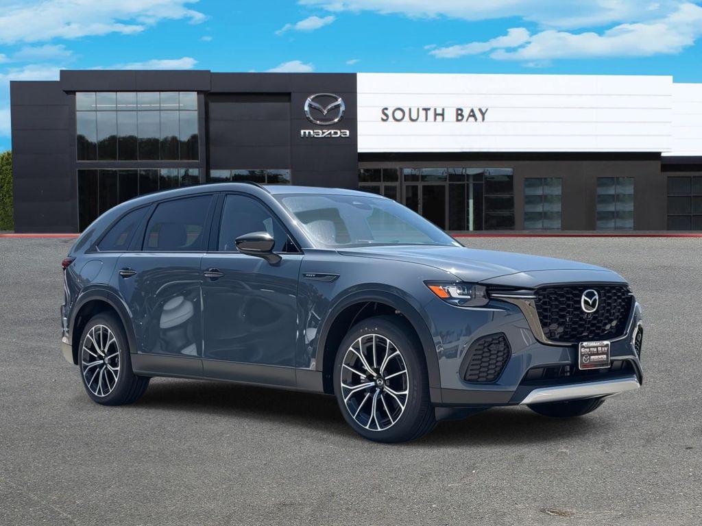 new 2025 Mazda CX-70 PHEV car, priced at $58,226