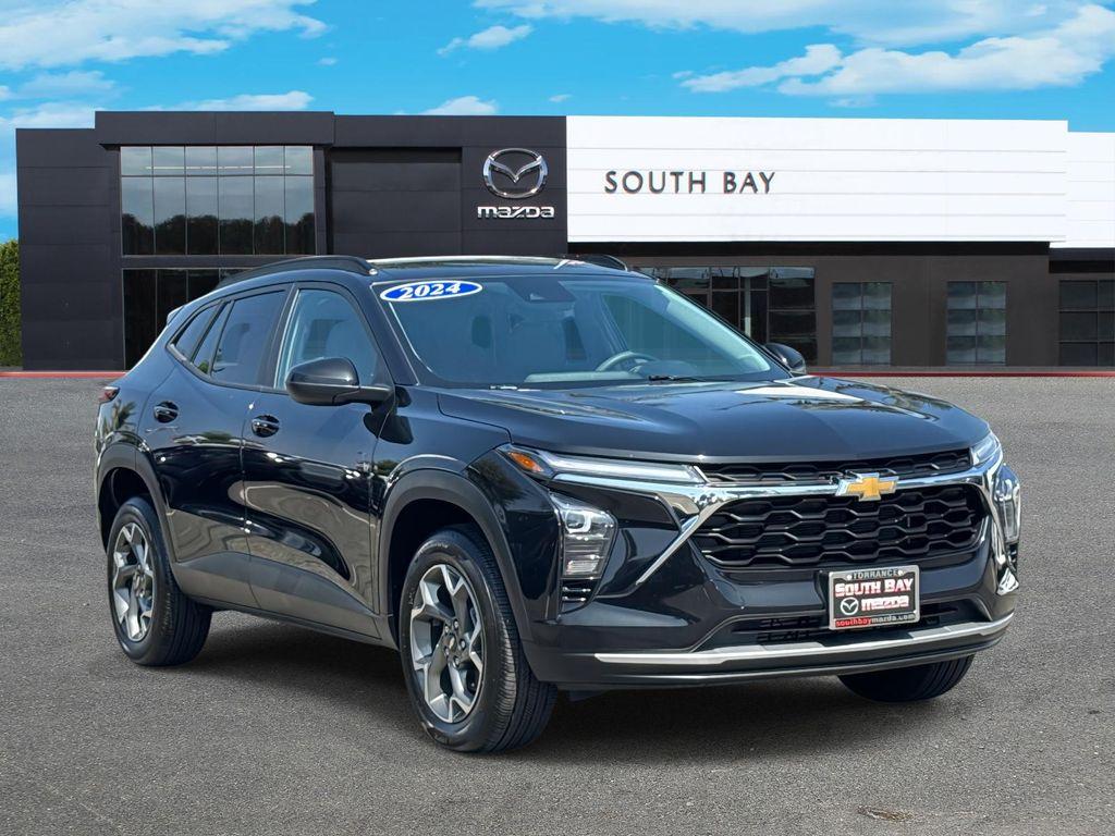 used 2024 Chevrolet Trax car, priced at $20,975