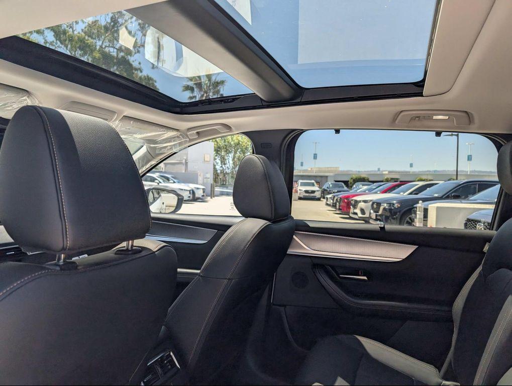 new 2025 Mazda CX-70 PHEV car, priced at $55,321
