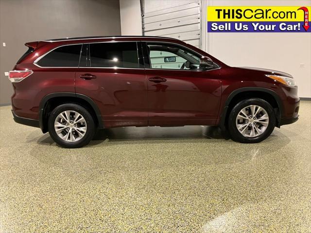 used 2015 Toyota Highlander car, priced at $16,485