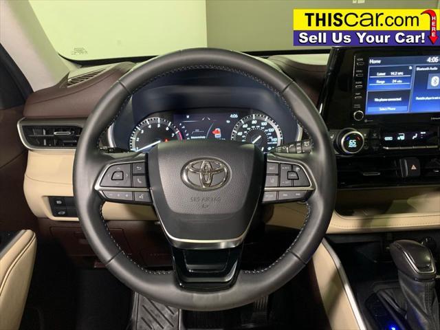 used 2021 Toyota Highlander car, priced at $35,985