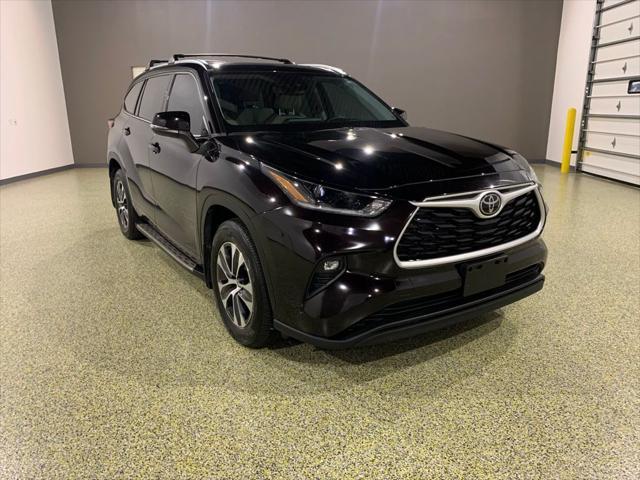 used 2021 Toyota Highlander car, priced at $35,985