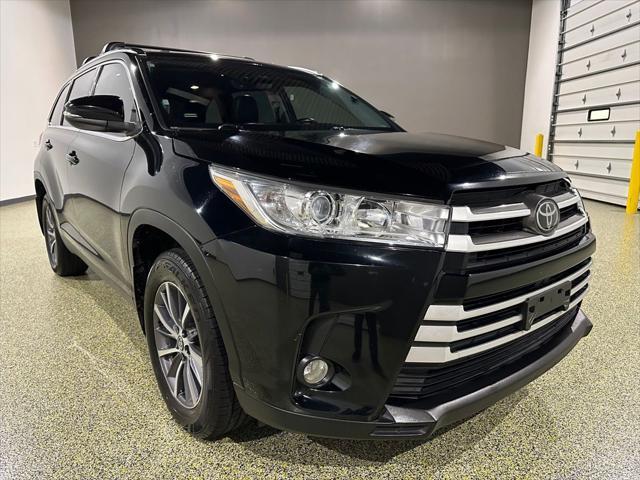 used 2019 Toyota Highlander car, priced at $24,875