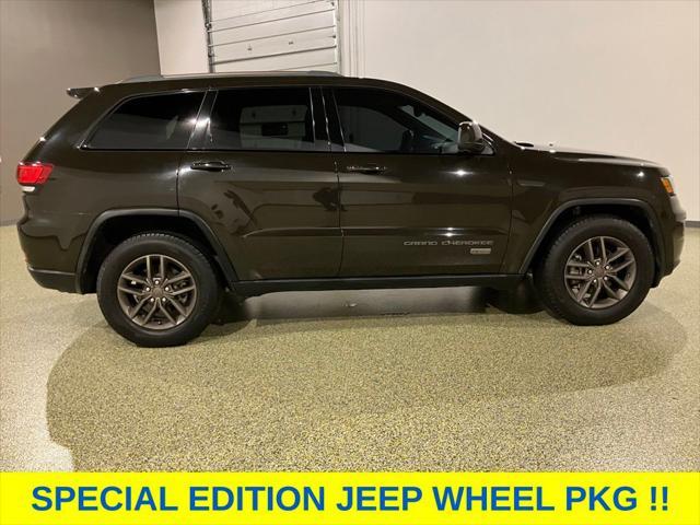 used 2016 Jeep Grand Cherokee car, priced at $15,998