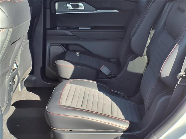 new 2025 Ford Explorer car, priced at $52,189