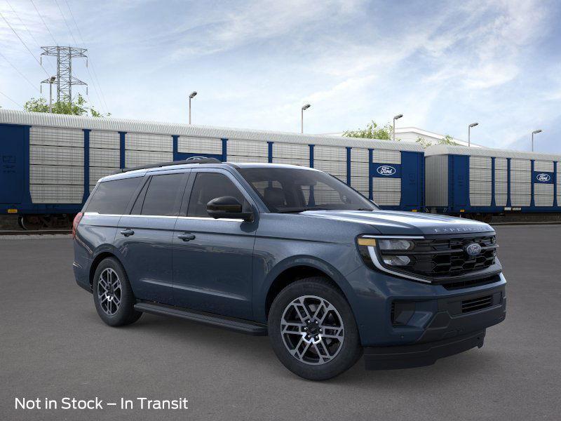 new 2025 Ford Expedition car, priced at $72,840