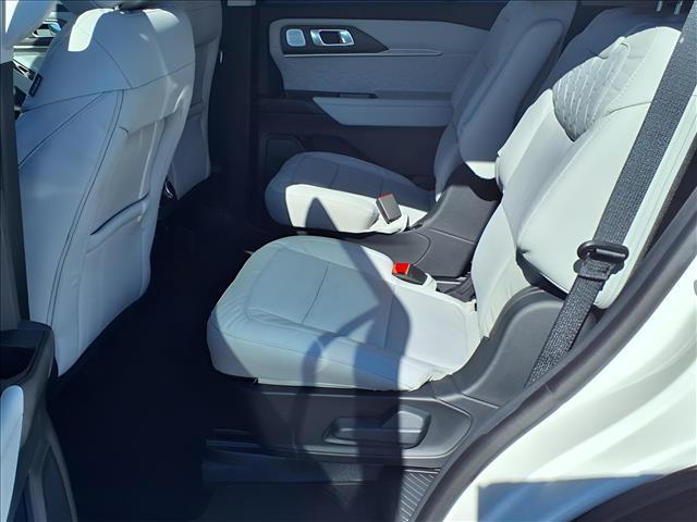 new 2025 Ford Explorer car, priced at $59,570