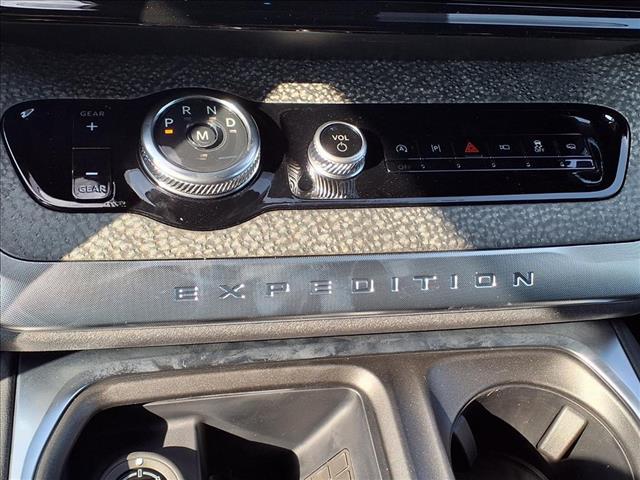 new 2025 Ford Expedition car, priced at $82,490