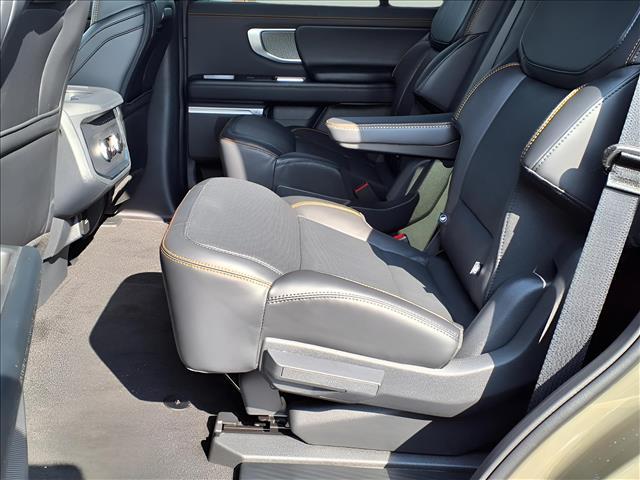 new 2025 Ford Expedition car, priced at $82,490