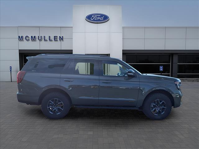 new 2025 Ford Expedition car, priced at $82,490