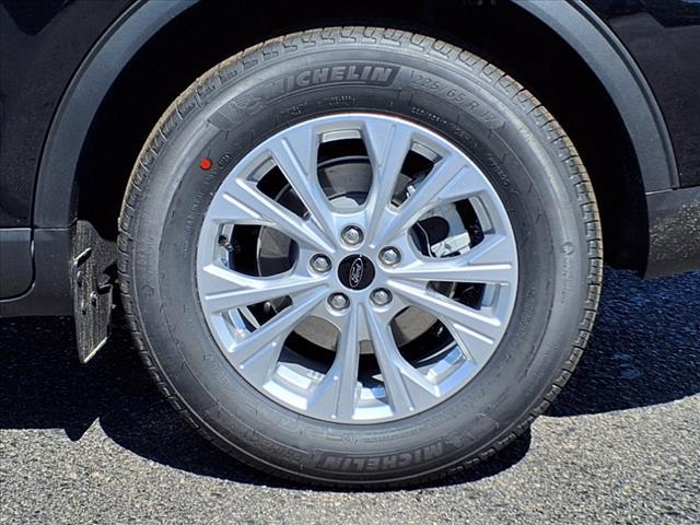 new 2025 Ford Escape car, priced at $29,296