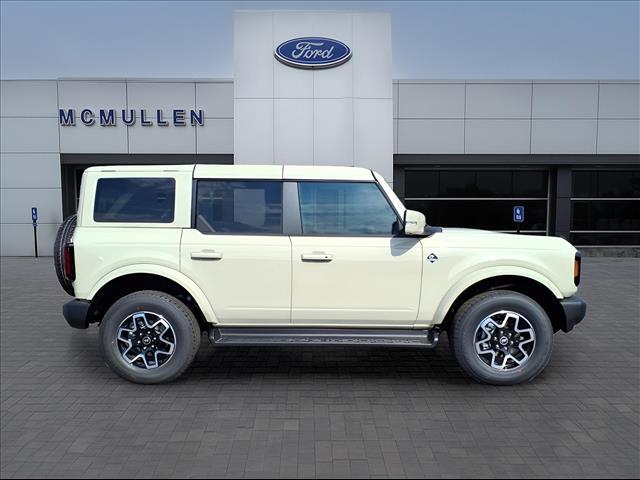 new 2025 Ford Bronco car, priced at $53,998