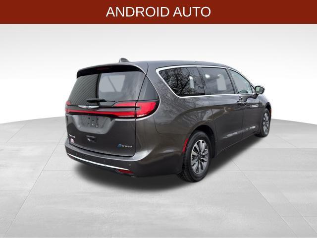 used 2022 Chrysler Pacifica Hybrid car, priced at $18,787