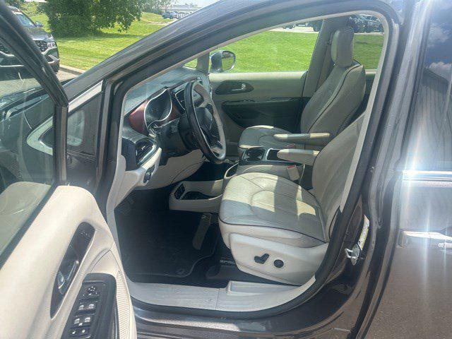 used 2019 Chrysler Pacifica car, priced at $23,335