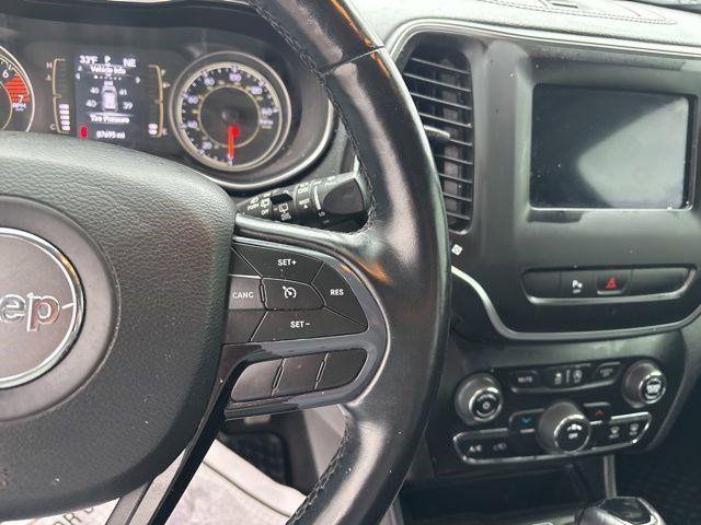 used 2020 Jeep Cherokee car, priced at $15,617