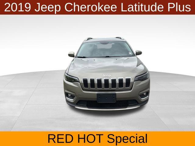 used 2019 Jeep Cherokee car, priced at $17,078