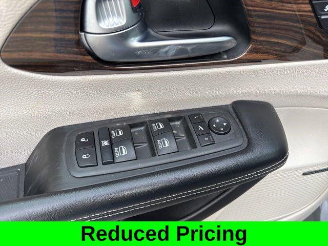 used 2022 Chrysler Pacifica car, priced at $21,267